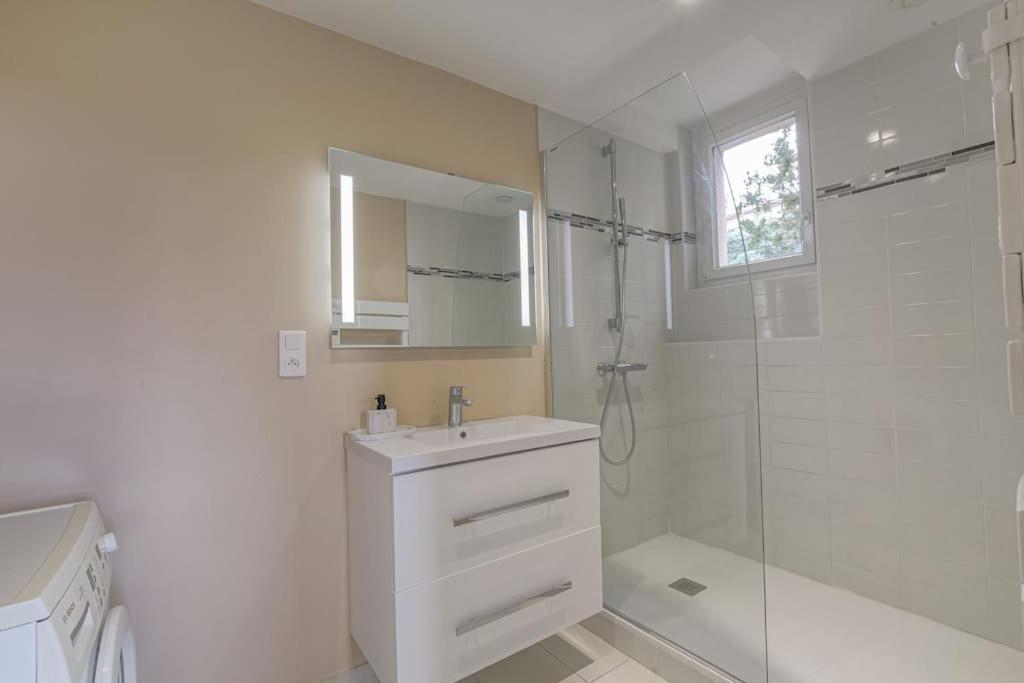 Apartamento Le Pressense, Ideal Sejour Pro Ou Familiale *