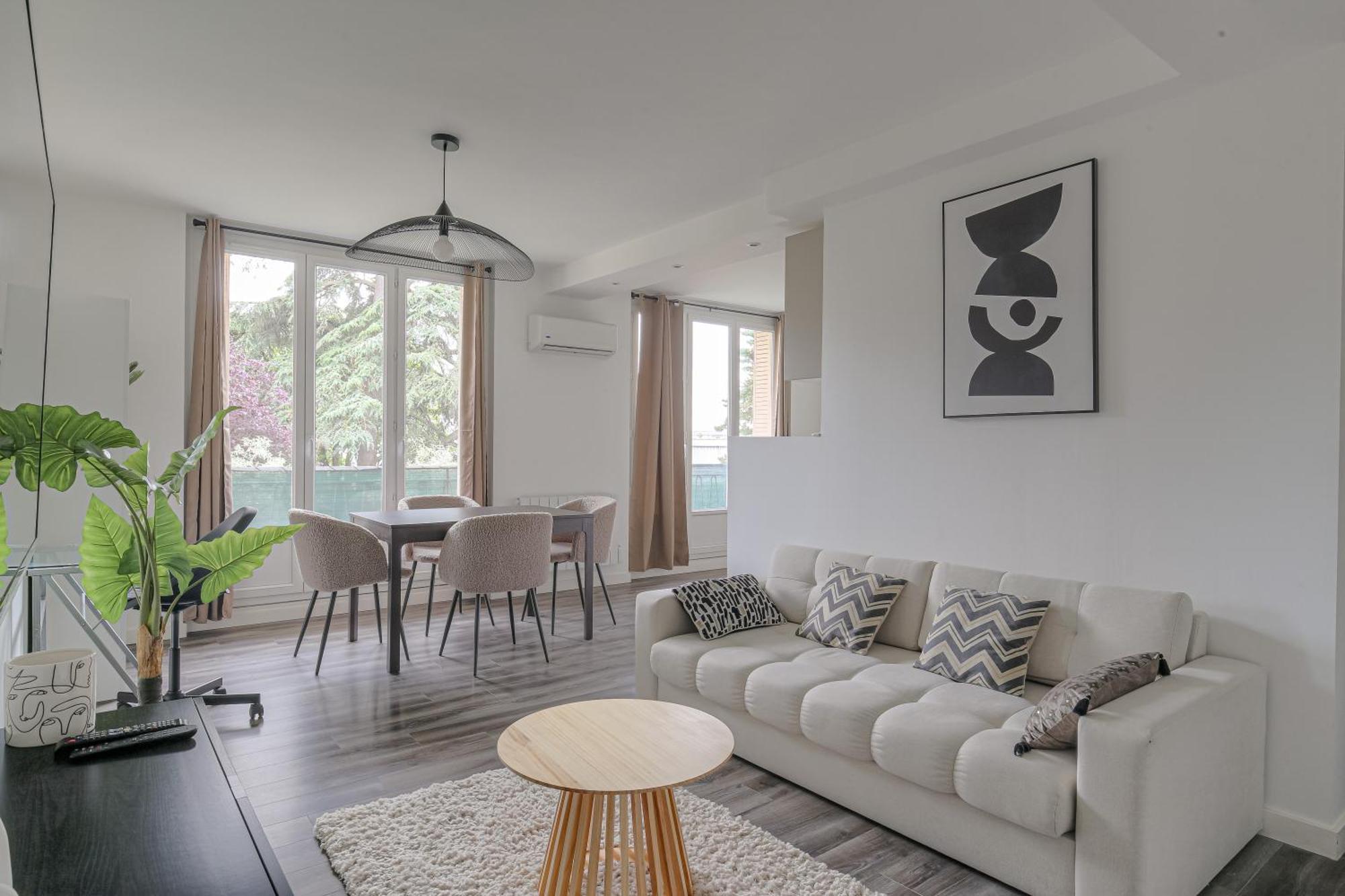 Le Pressense, Ideal Sejour Pro Ou Familiale Appartement