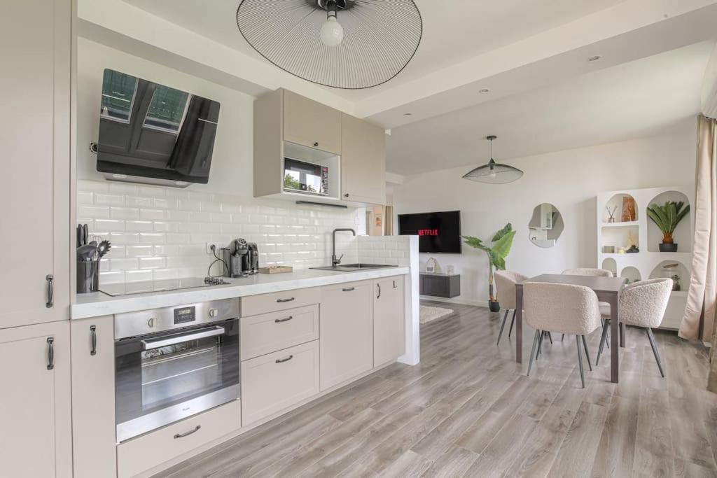 Le Pressense, Ideal Sejour Pro Ou Familiale *